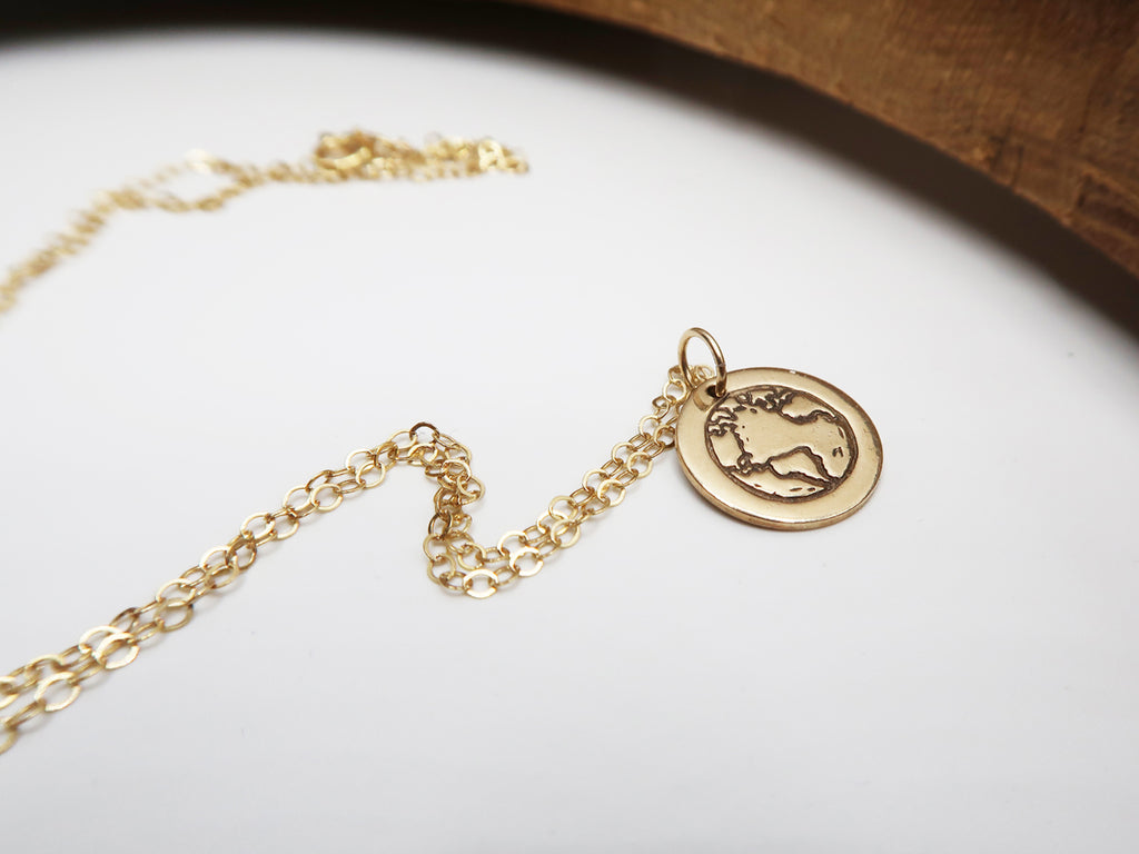 BE ONE. BE KIND. GOLD CHARM NECKLACE